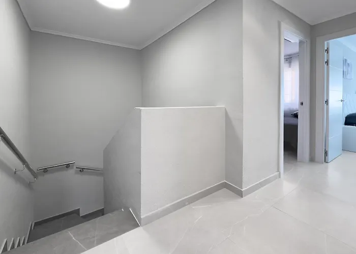 Casa Olivia With Pool Heating Fee Hébergement de vacances *