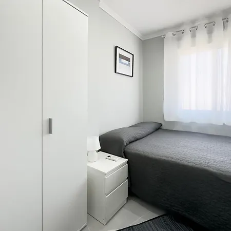 Casa Olivia With Pool Heating Fee Hébergement de vacances Torrevieja