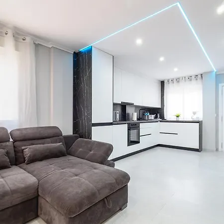 Hébergement de vacances Casa Olivia With Pool Heating Fee Torrevieja